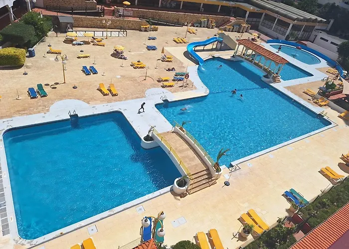 T2 With Pool, 300M From The Beach