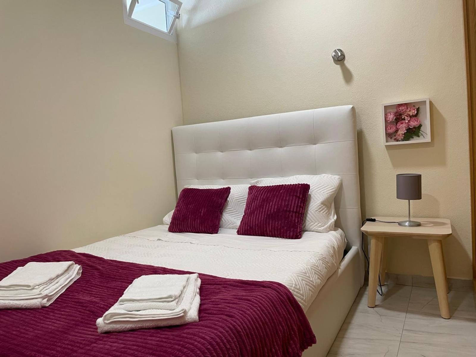 Apartamento T2 With Pool, 300m From The Portimão