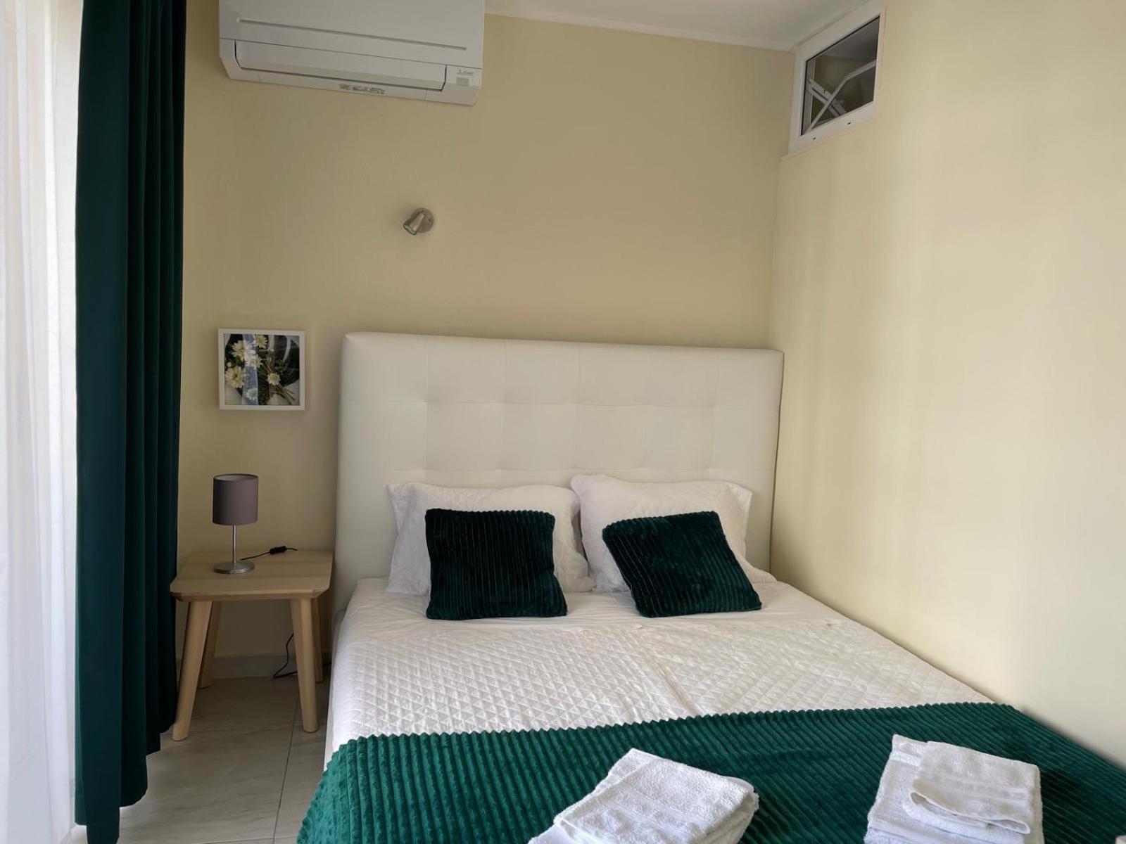 Apartamento T2 With Pool, 300m From The