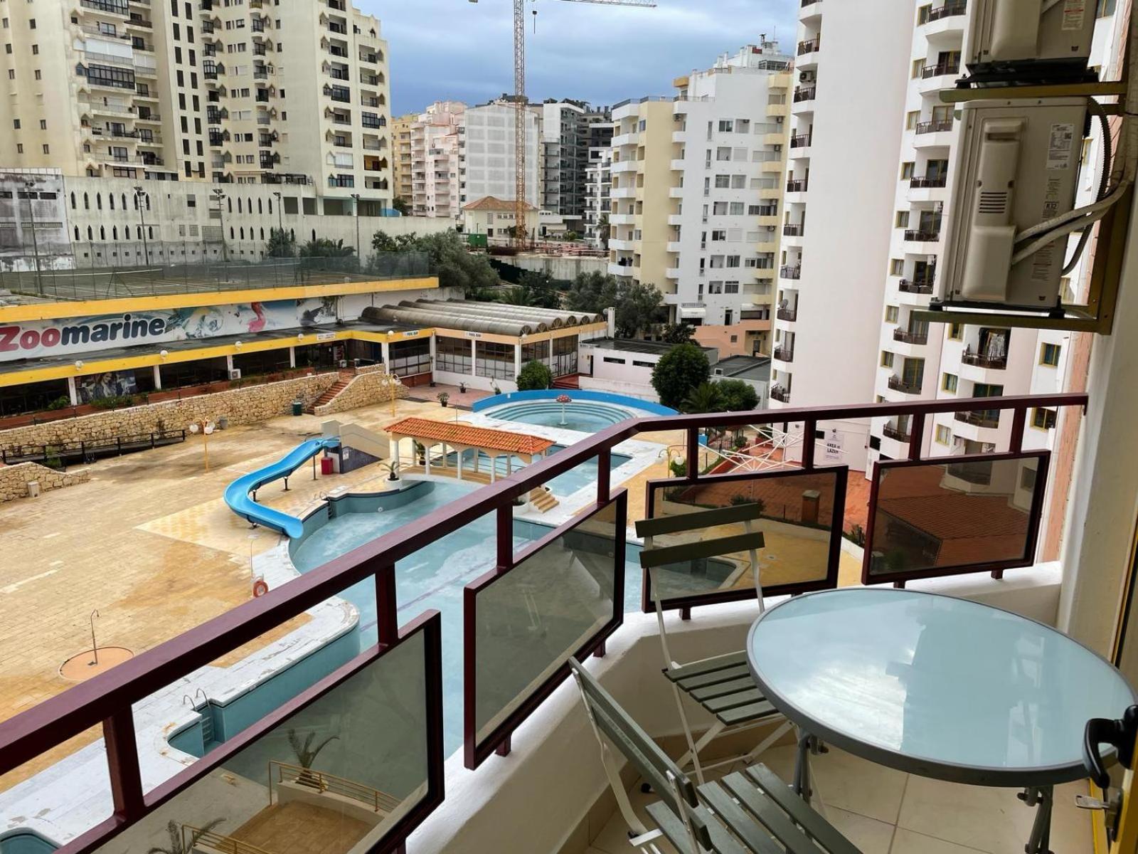 T2 With Pool, 300m From The Apartamento *