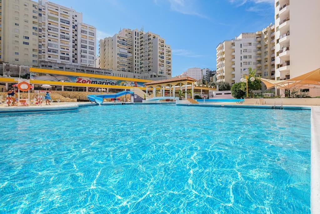 T2 With Pool, 300m From The *