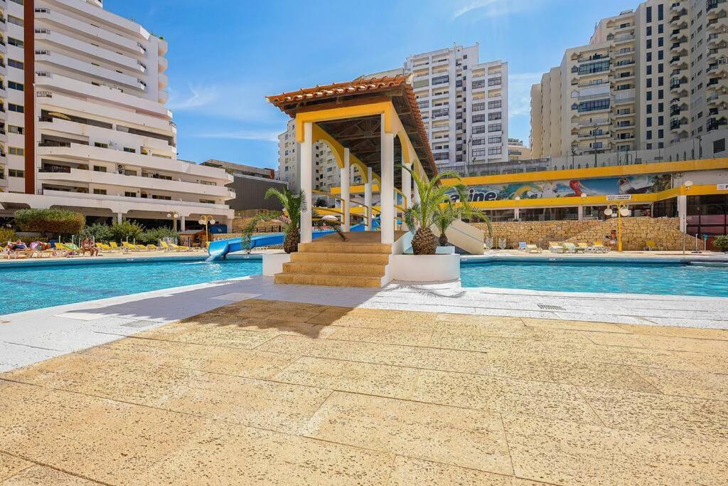 Apartamento T2 With Pool, 300m From The Portimão